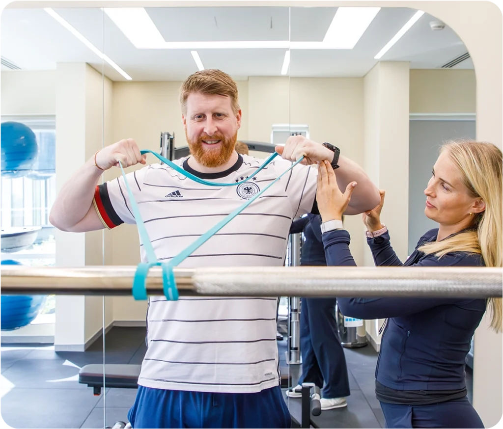 Neck pain treatment session at Sno Clinics Abu Dhabi focused on restoring mobility and reducing muscle tension - Snö Clinics | Abu Dhabi